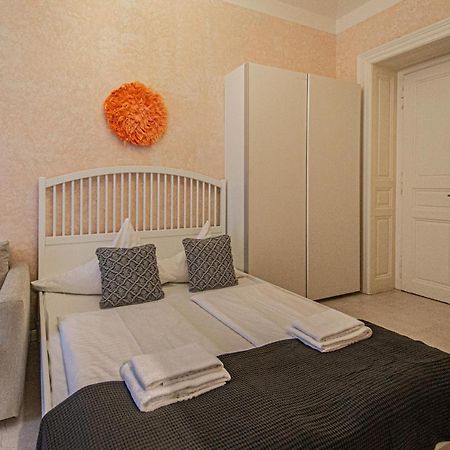Rose Ruterra Suite Прага Екстериор снимка